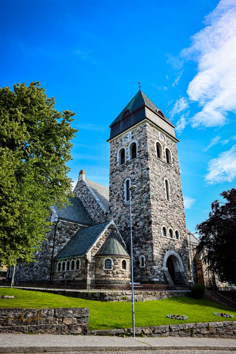 Embark on a visual journey with my lens as I capture the beauty, culture, and moments of destinations worldwide.