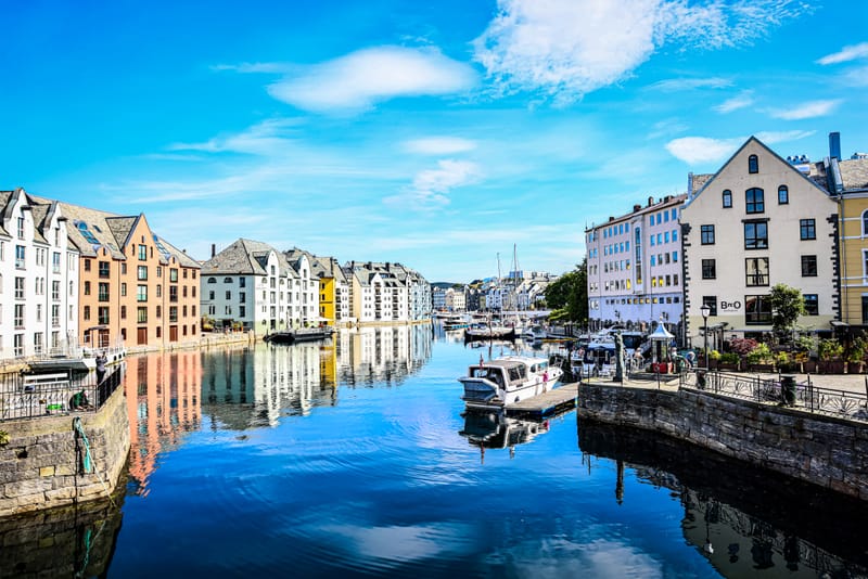 Embark on a visual journey with my lens as I capture the beauty, culture, and moments of destinations worldwide.