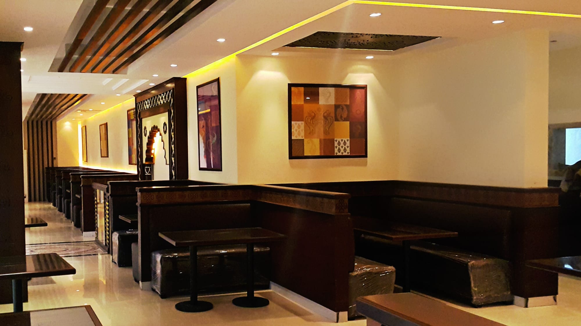 Restaurant Yellow Chilli