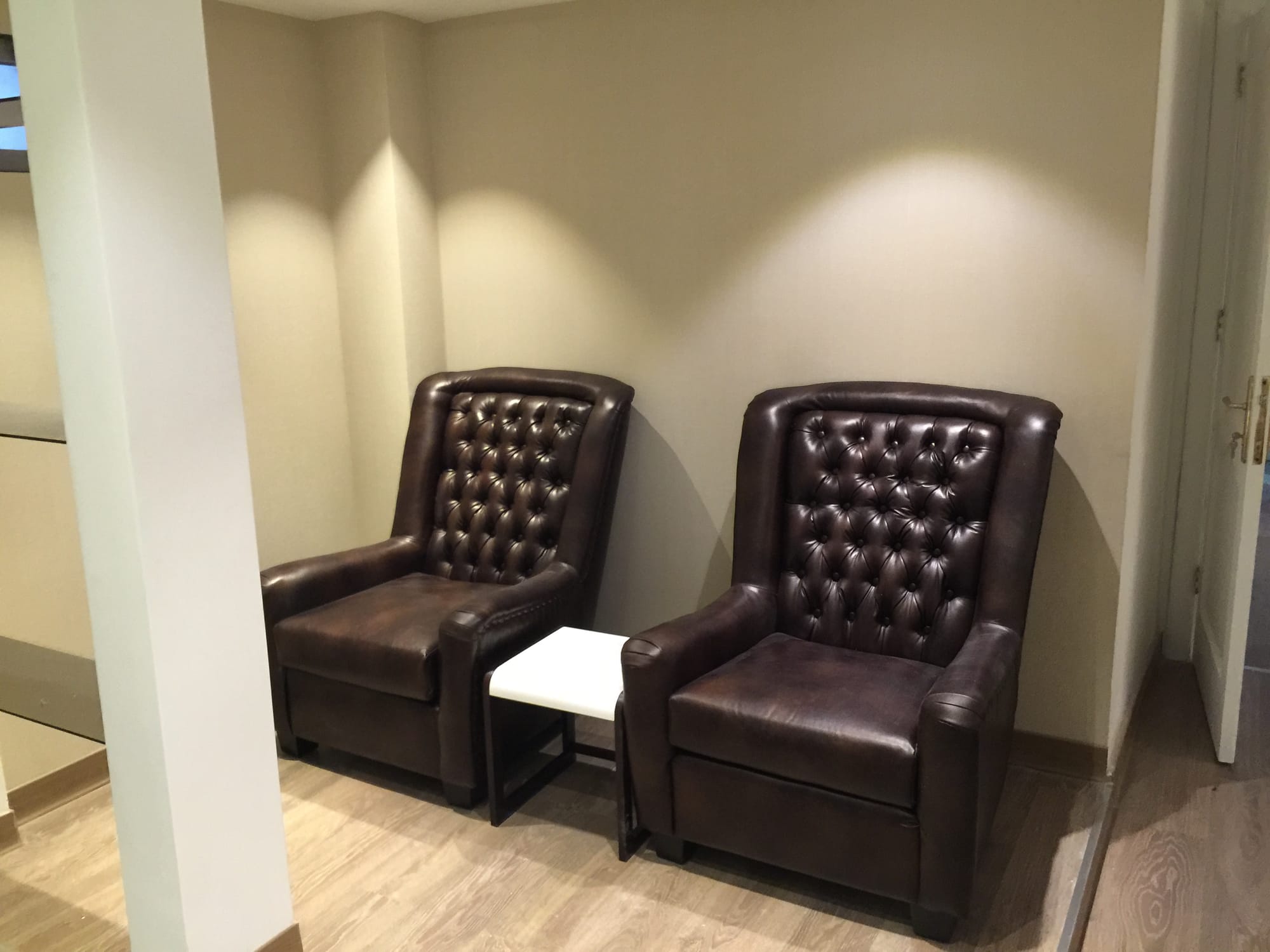 مكتب محامي - 1