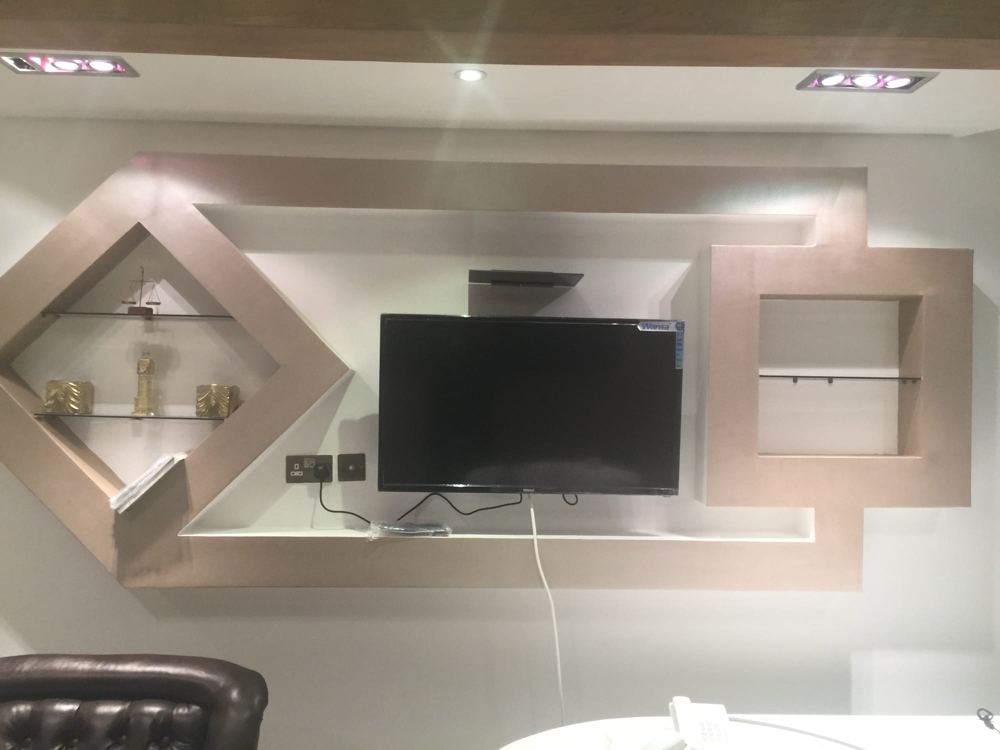 مكتب محامي - 1