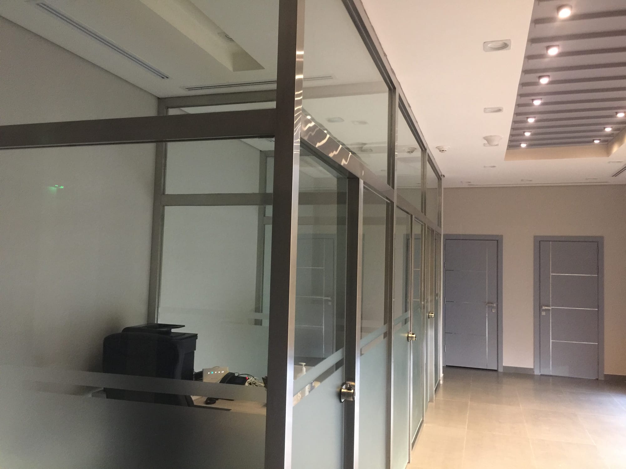 شركة تجارية - 1