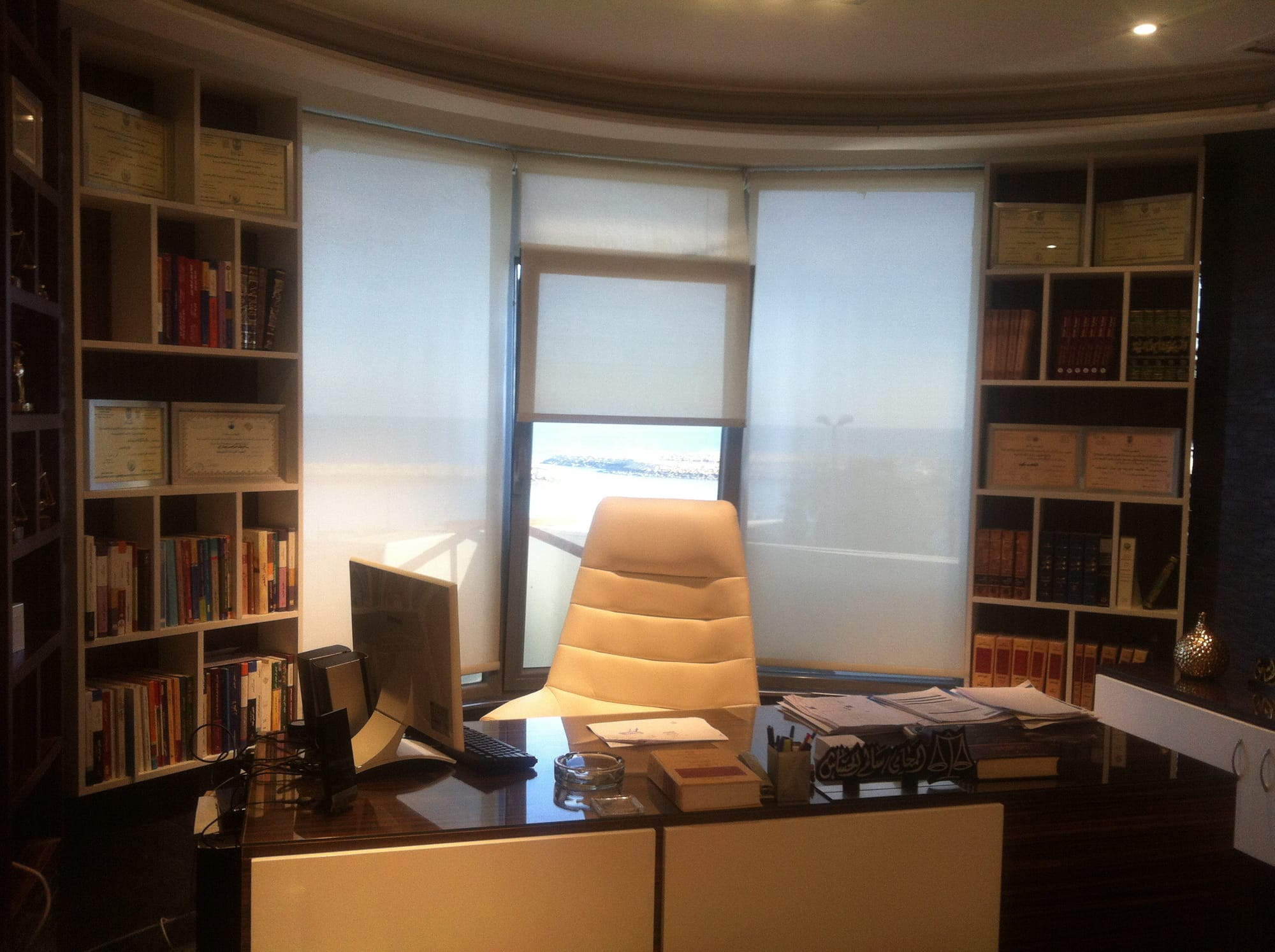 مكتب محامي -4