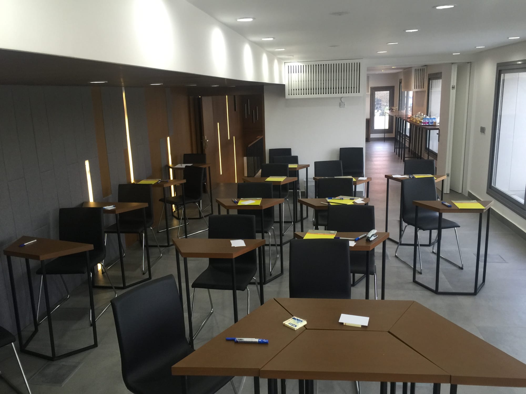 قاعة اجتماعات