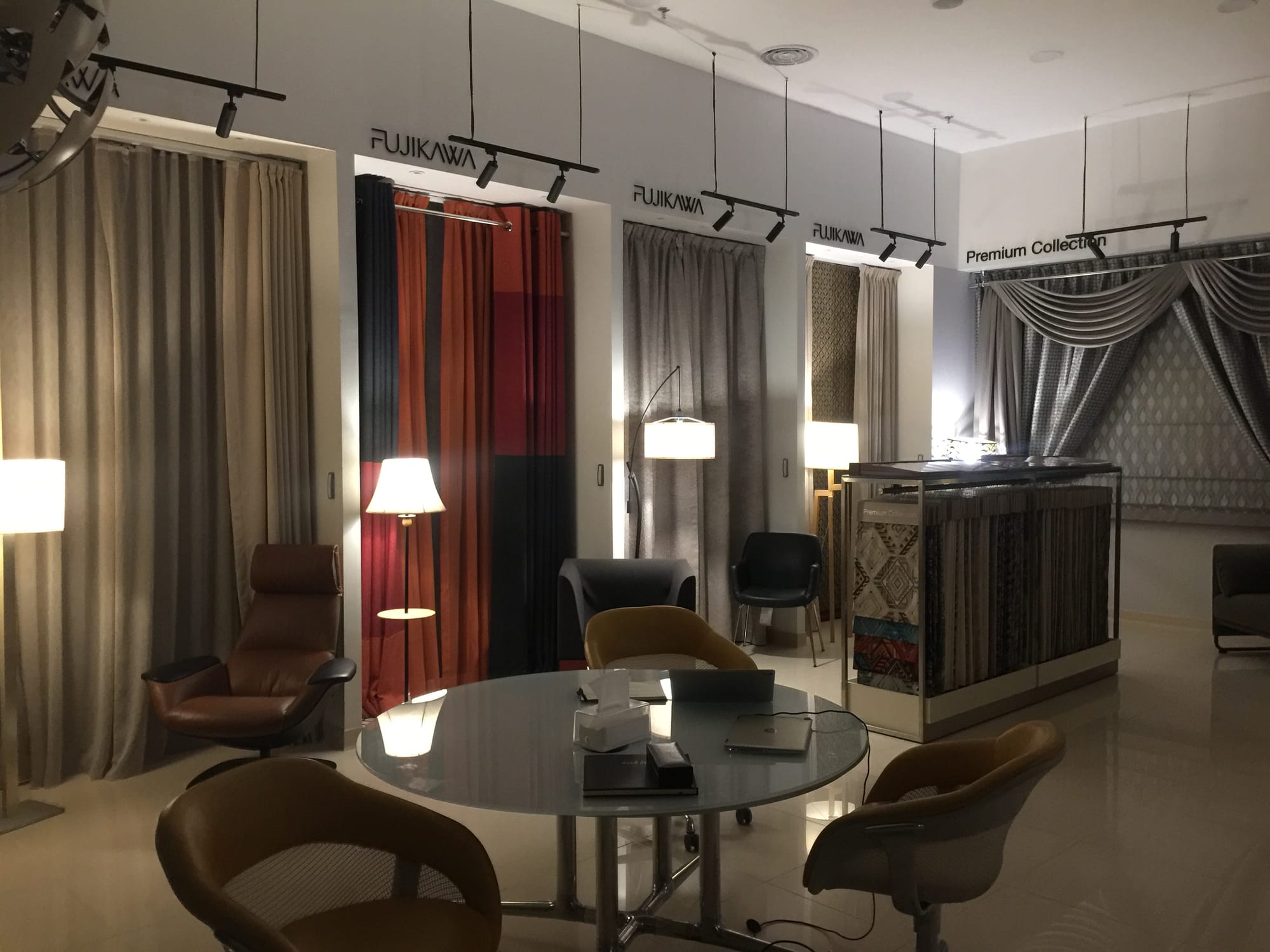 معرض سيدار - مجمع التلال