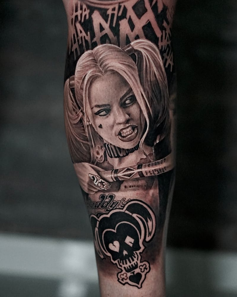 Variedad de trabajos donde prioriza el retrato siempre enfocado en crear grandes piezas con mucho detalle 