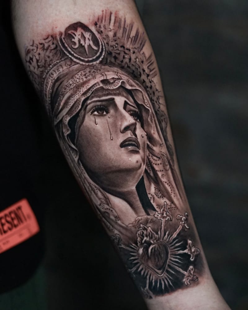 Variedad de trabajos donde prioriza el retrato siempre enfocado en crear grandes piezas con mucho detalle 