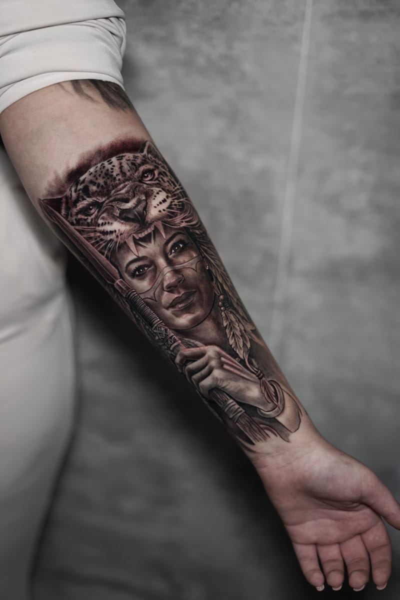 Variedad de trabajos donde prioriza el retrato siempre enfocado en crear grandes piezas con mucho detalle 