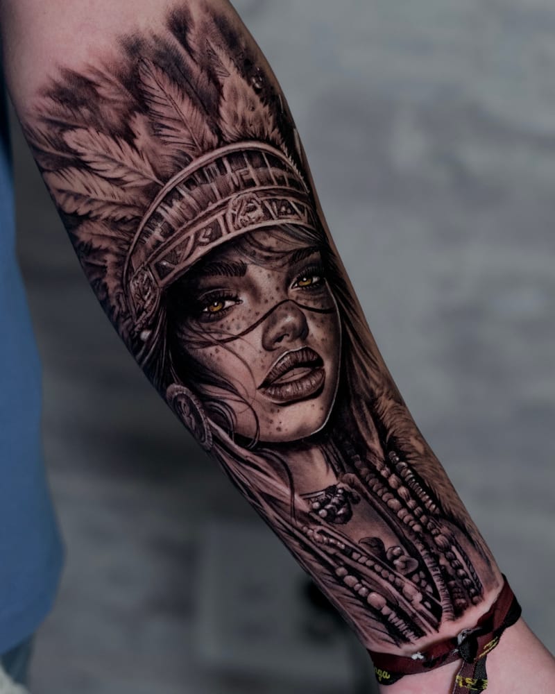 Variedad de trabajos donde prioriza el retrato siempre enfocado en crear grandes piezas con mucho detalle 