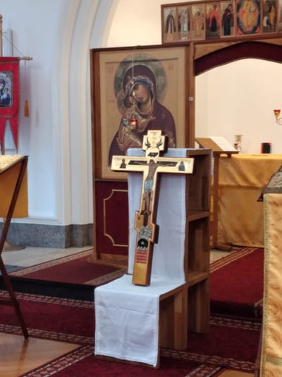 Weihe des neuen Altarkreuzes unserer Kirchengemeinde