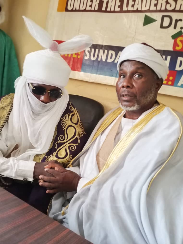 Sarkin Malaman Addu'a Na Kasar Hausa Ya Nada Goni Sunusi Abubakar A Matsayin Uban Fadar Sarkin: