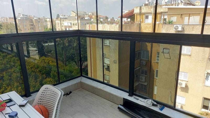 פרויקט מרפסת בפ"ת: ציפוי ננו-סרמי מתקדם