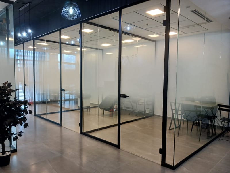 שדרוג קליניקת AAA בראשון לציון: שילוב מושלם בין עיצוב לפרטיות