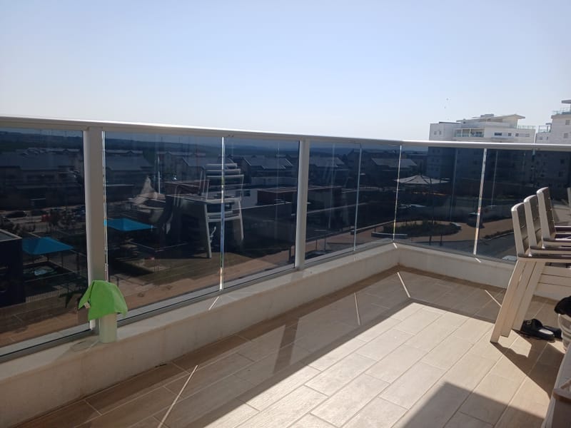 מרפסת שמש ביוקנעם