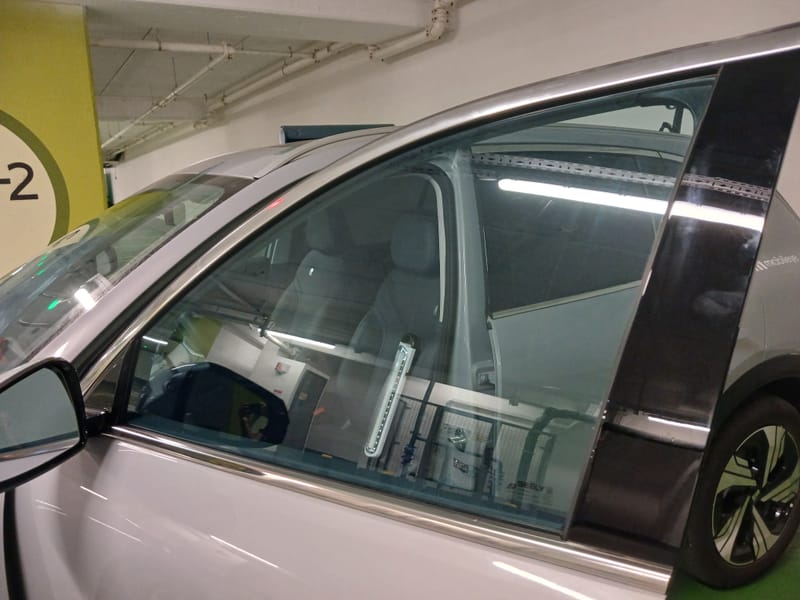 טכנולוגיית Nano-Ceramic: להפחתת חום והגנה מלאה בתוך הרכב.