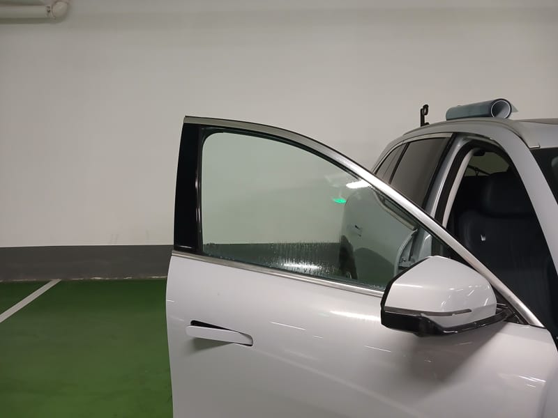 טכנולוגיית Nano-Ceramic: להפחתת חום והגנה מלאה בתוך הרכב.