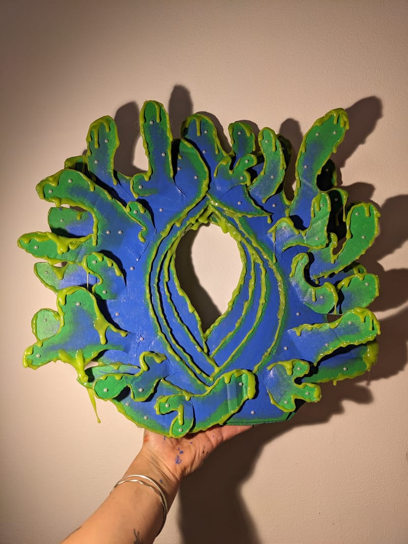 Alien vulva bubble machine