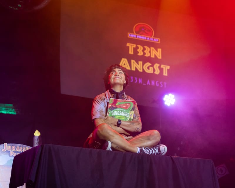 Additional costumes/acts