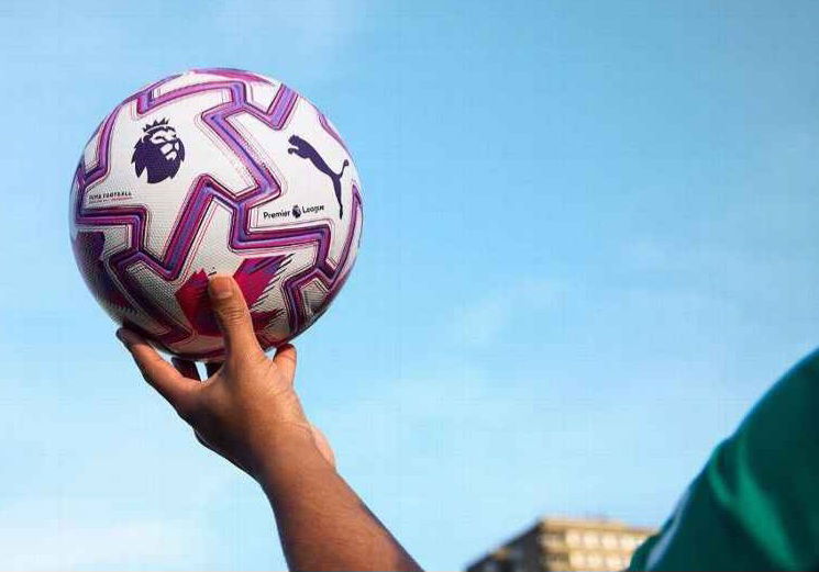 كرة بوما الجديدة تربك حراس الدوري الإنكليزي
