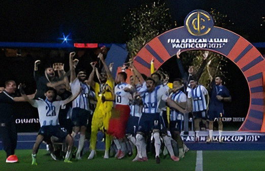 بيراميدز يتوج بلقب القارات الثلاث