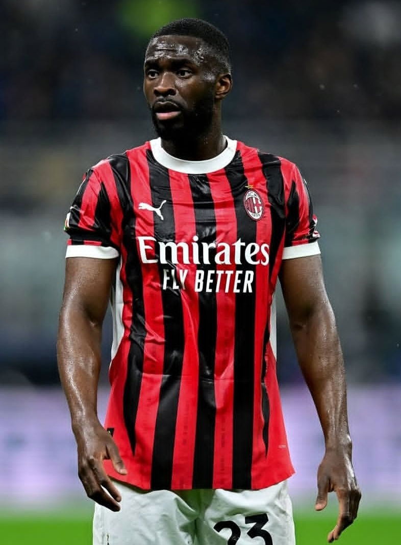 ميلان يتحرك لتجديد عقد توموري
