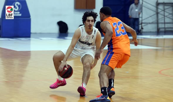 هومنتمن يكتسح التضامن حراجل في بطولة لبنان لكرة السلة..