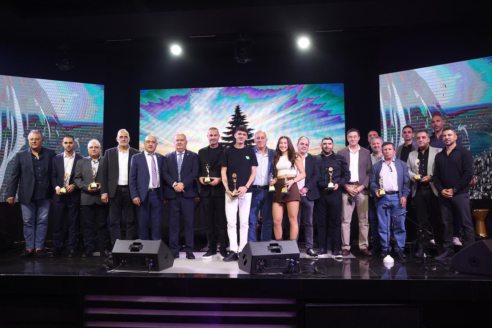 اتحاد الكرة الطائرة كرّم ابطاله وبطلاته القاصوف:رفعتم اسم لبنان عالياً