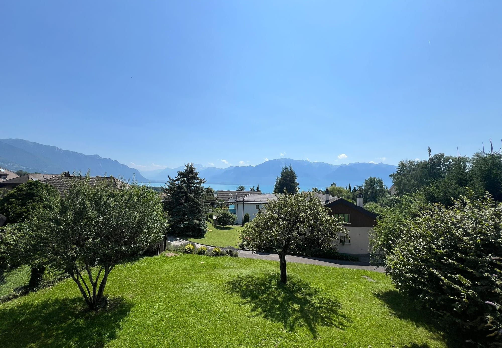 À vendre - Maison moderne entièrement rénovée à St-Légier