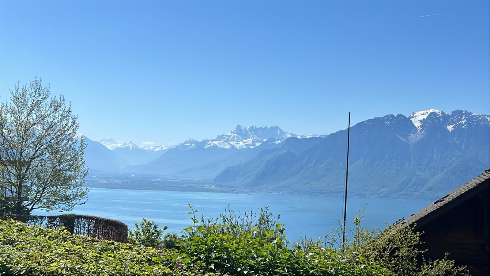 À vendre - Charmant chalet rénové à Mont-Pèlerin