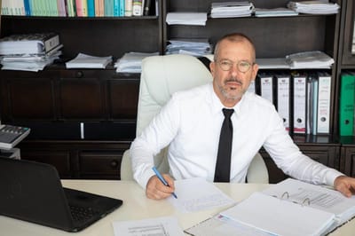 יעוץ עסקי משפטי, גיוס מימון ביניים