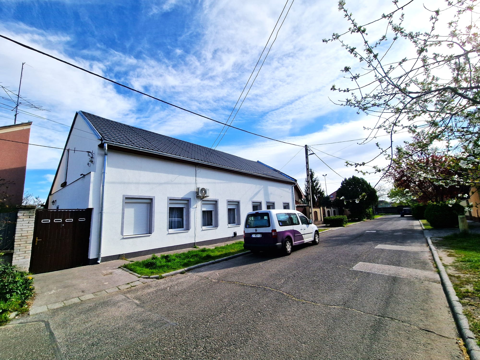 DAMJANICH UTCA - 80nm - 69.890.000 FT