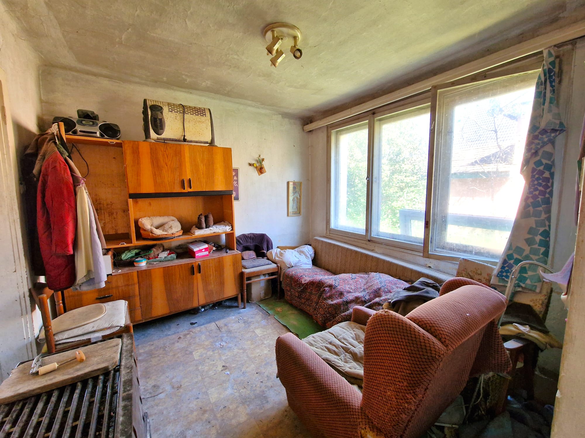 CINKE UTCA - 120 NM - 89.900.000 FT