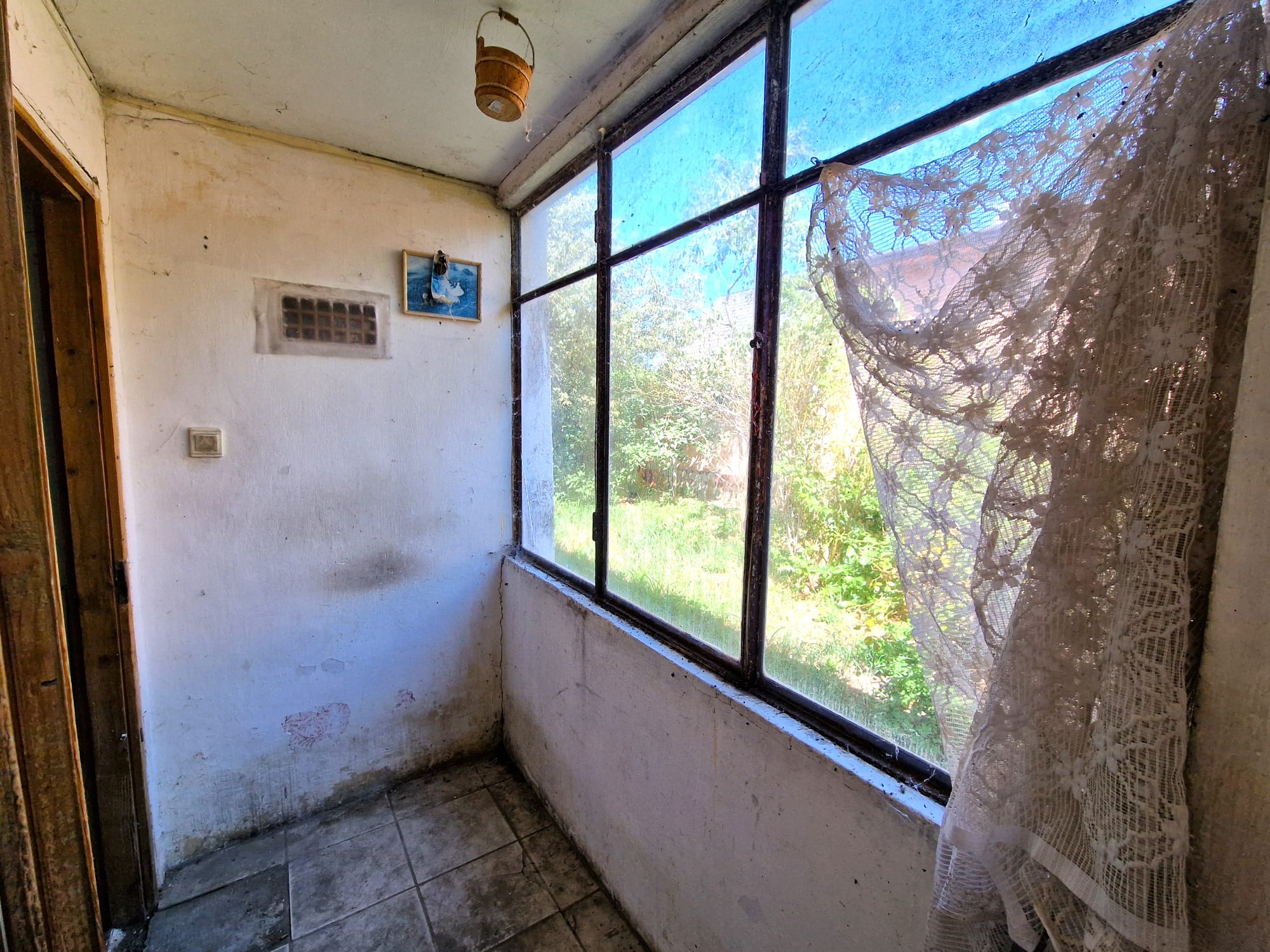 CINKE UTCA - 120 NM - 89.900.000 FT