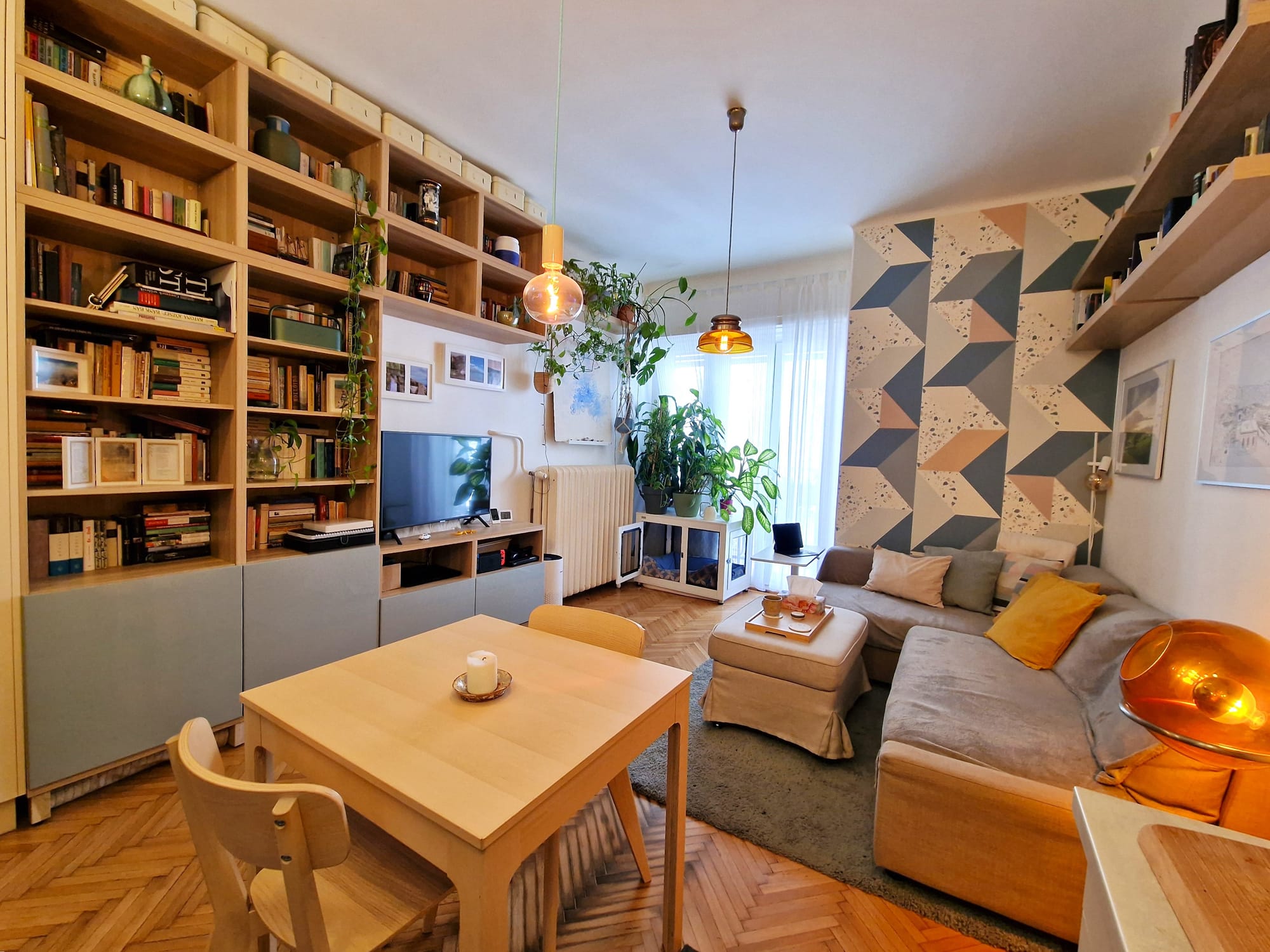 FŐ UTCA - 47 NM - 99.900.000 FT