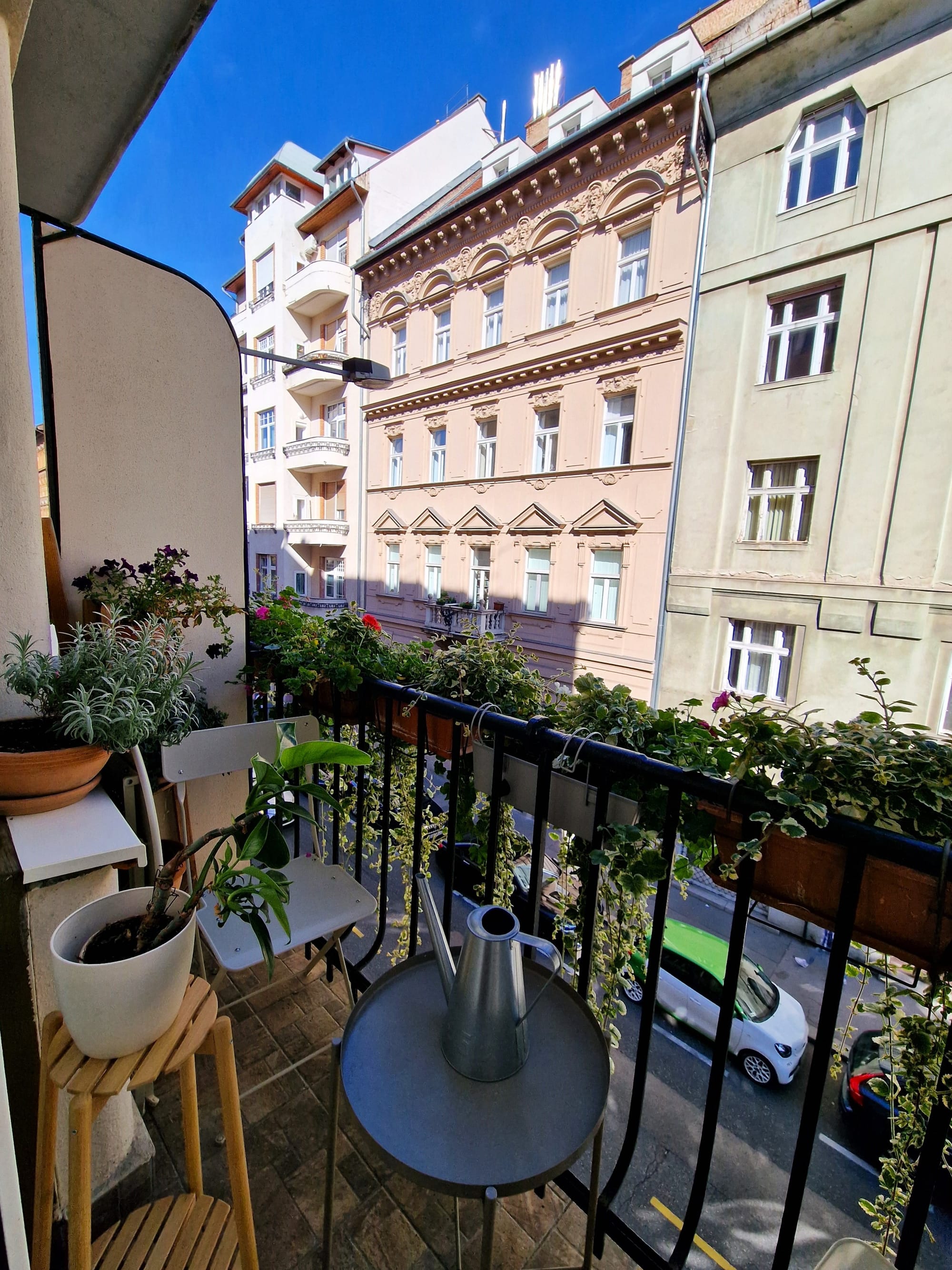 FŐ UTCA - 47 NM - 99.900.000 FT