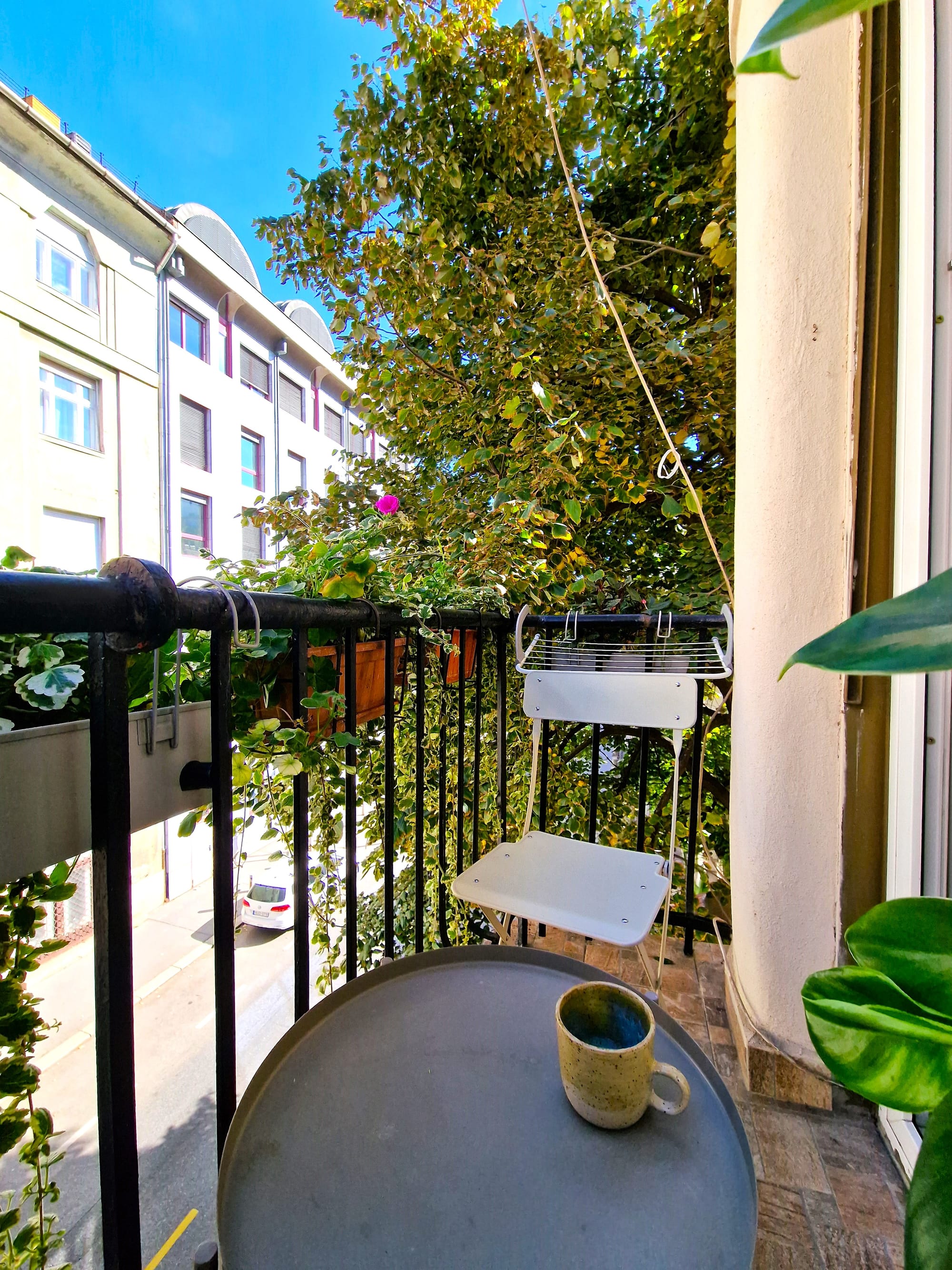 FŐ UTCA - 47 NM - 99.900.000 FT