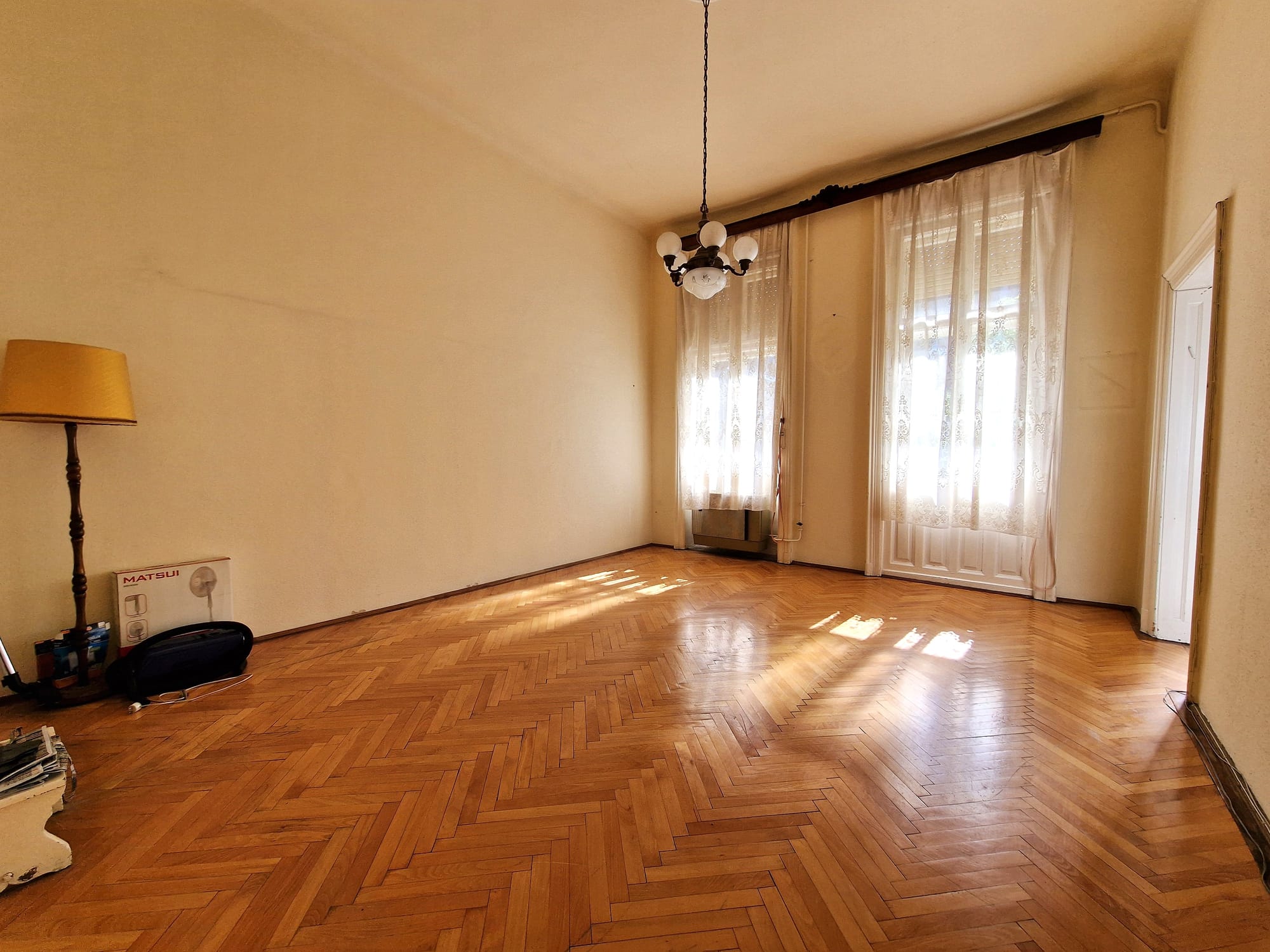 Nyugati Tér - 72 NM - 115.000.000 FT