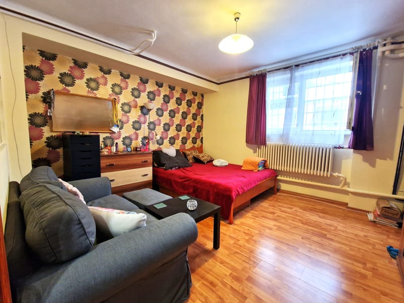 CIKLÁMEN UTCA - 34 NM - 47.900.000 FT