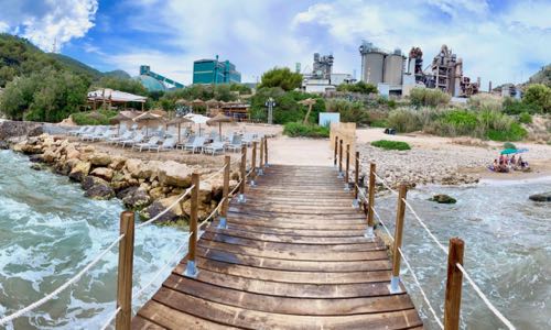 La crique de Vallcarca à Sitges : un petit coin de paradis pour les chiens