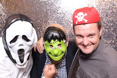 Photobooth Rental Sydney – Capture Every Moment with iCanvas