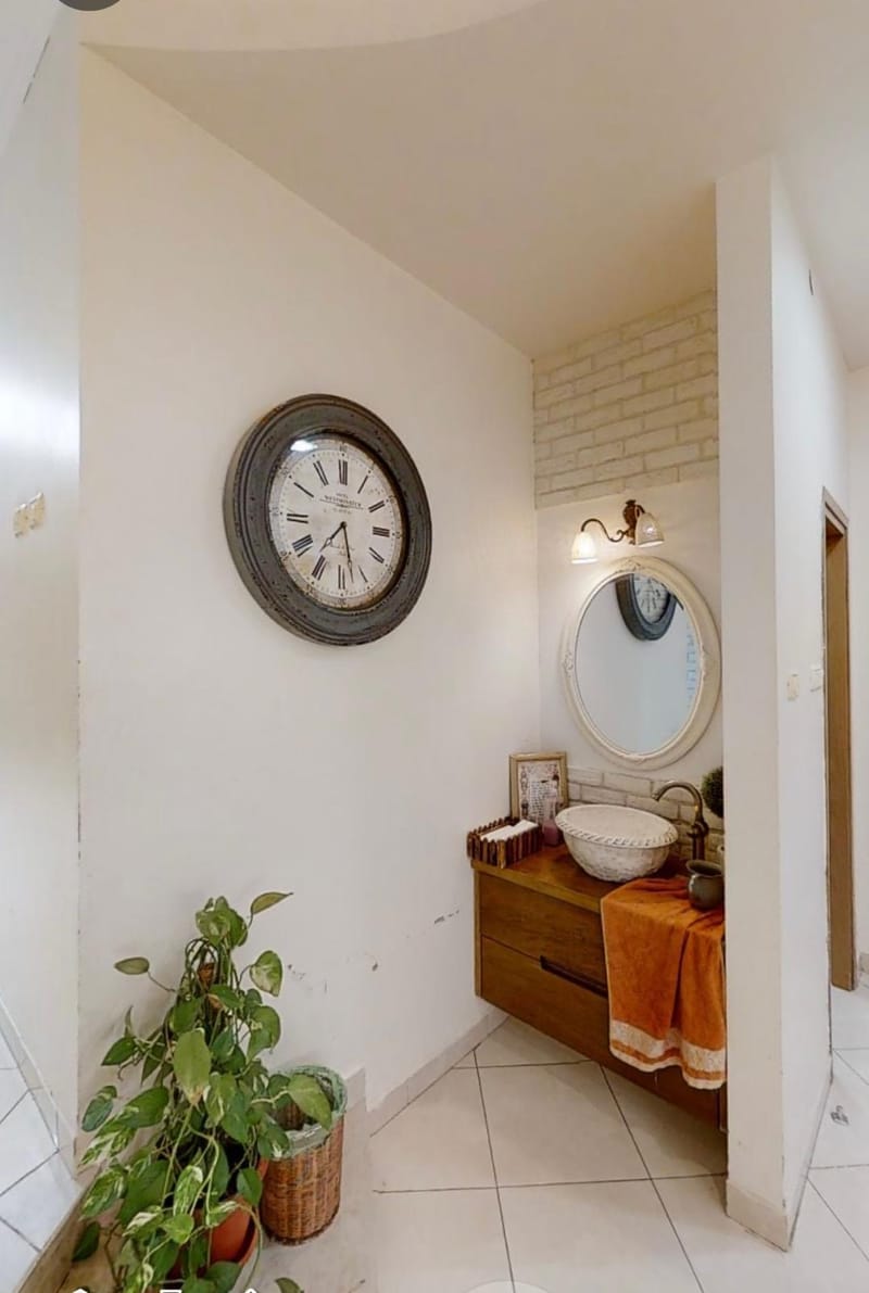 היכנסו לצפות במהפך המדהים שהבית הזה עבר.