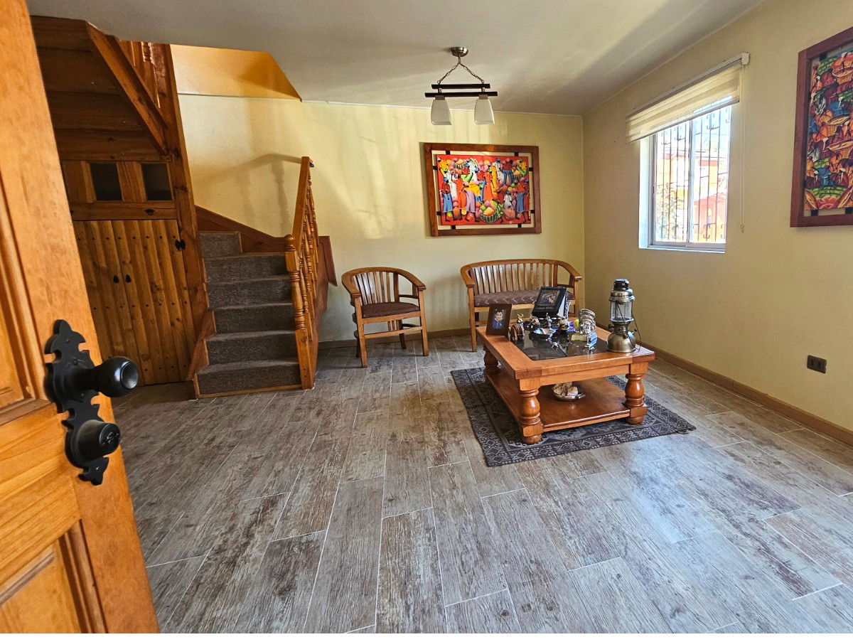 Vende Casa en Los Fresnos, en Concepción.