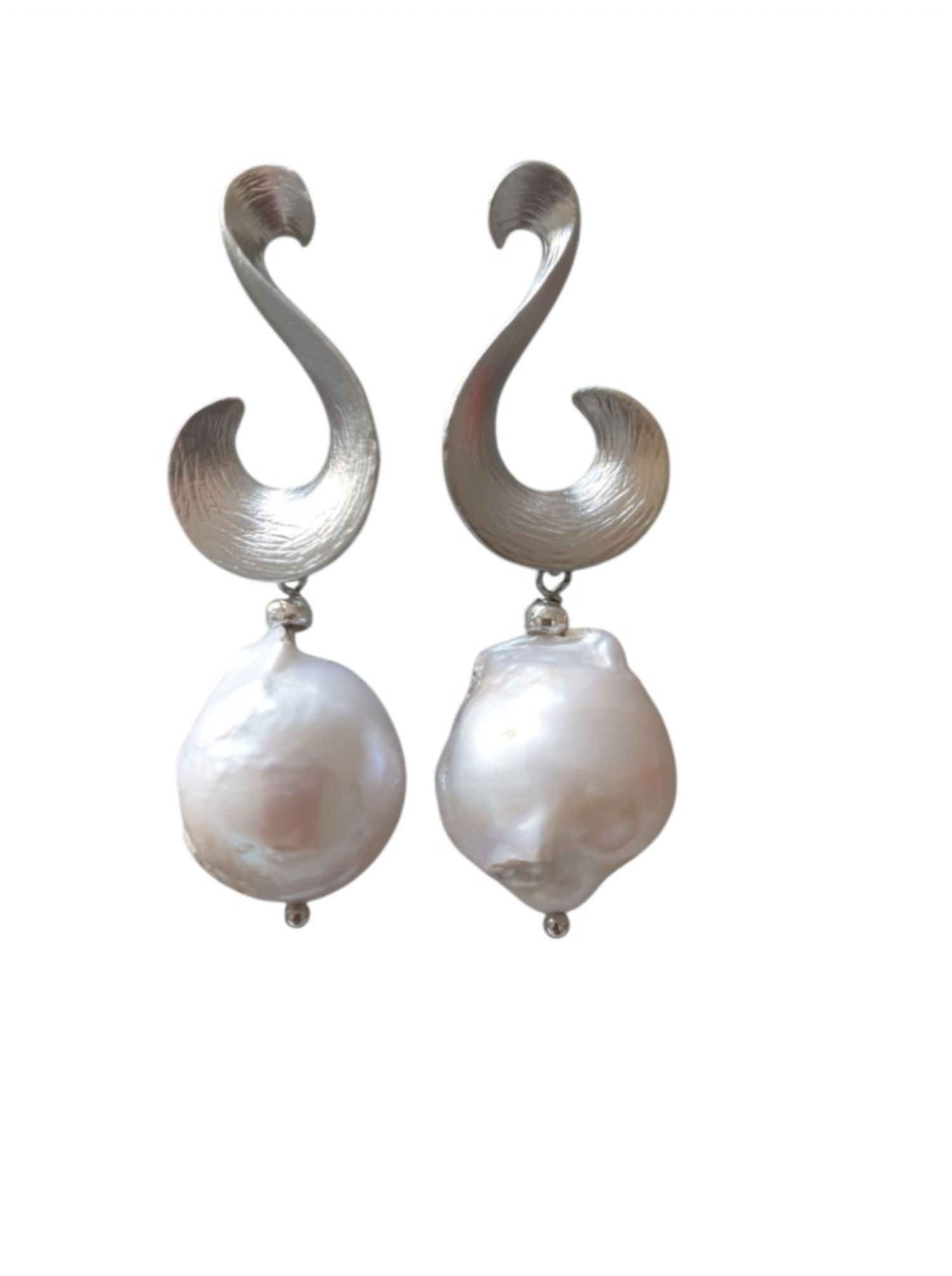 Baroque pearls on silver studs