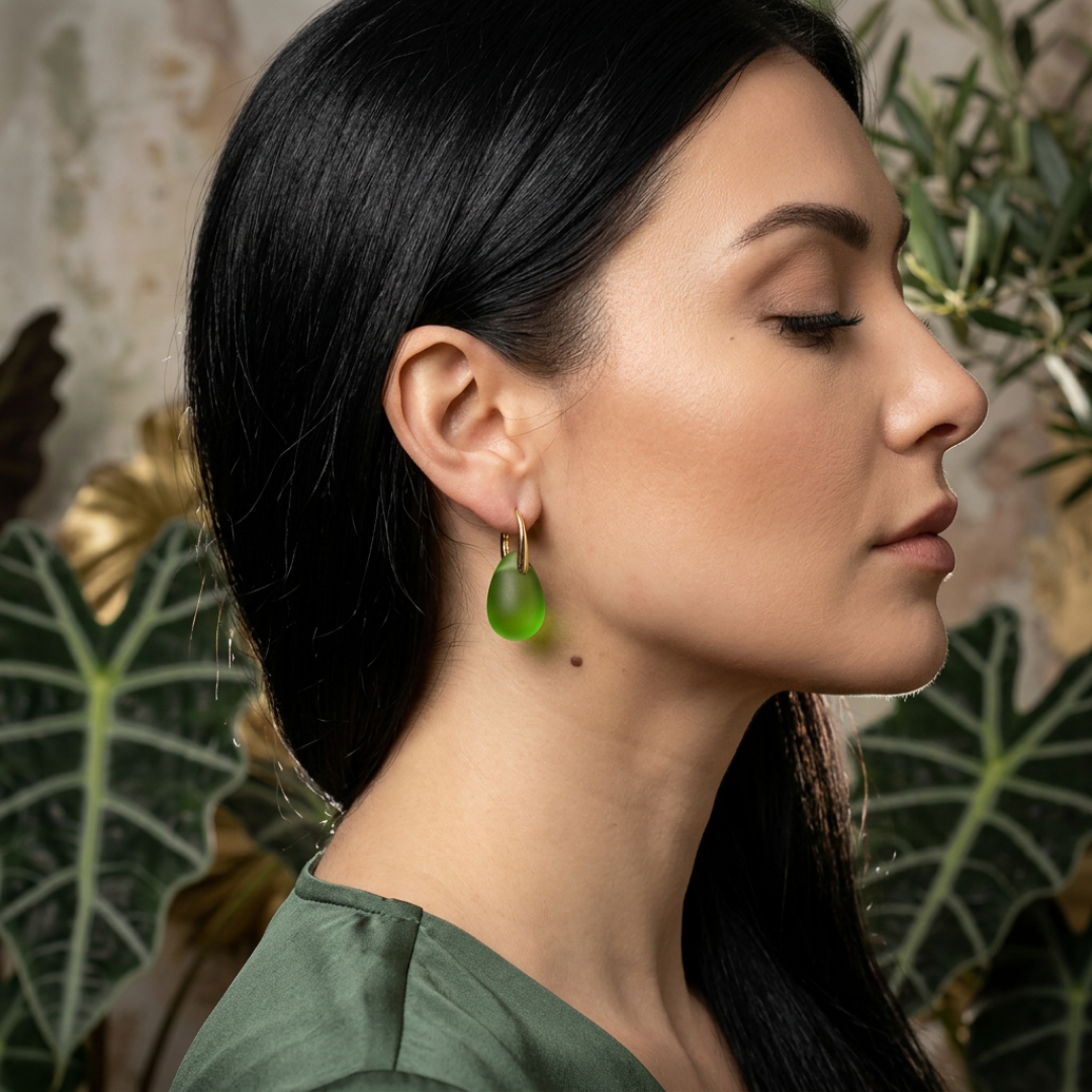 Glass earrings with gold-plated elements