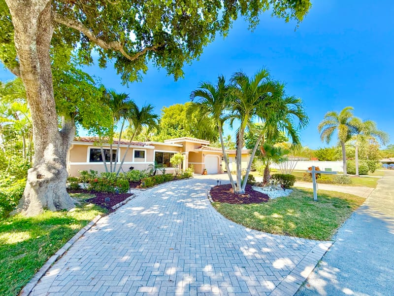 For Sale: 2621 NE 20th Avenue, Lighthouse Point, FL 33064