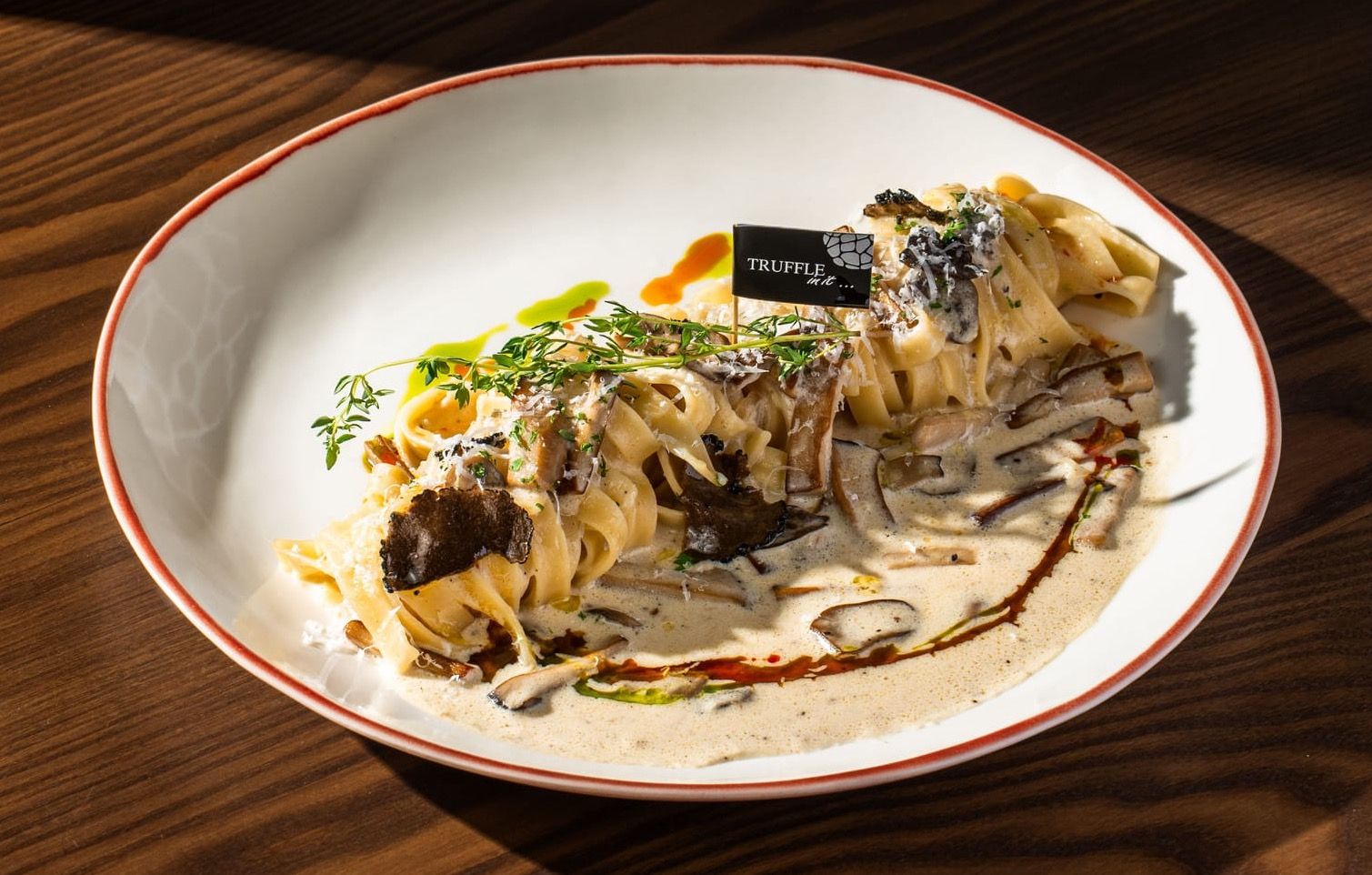 Truffle Alfredo Pasta  |  269,000 ₫