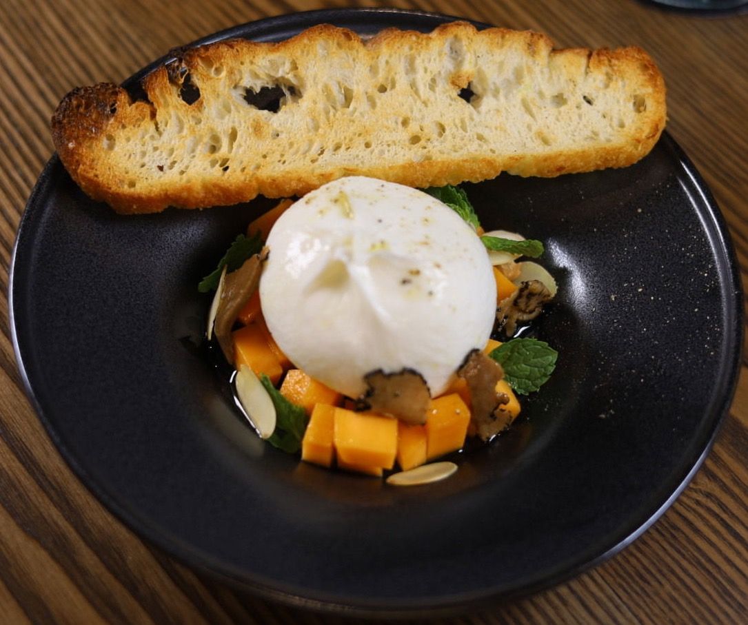Truffle Burrata with Mango | 259,000 ₫