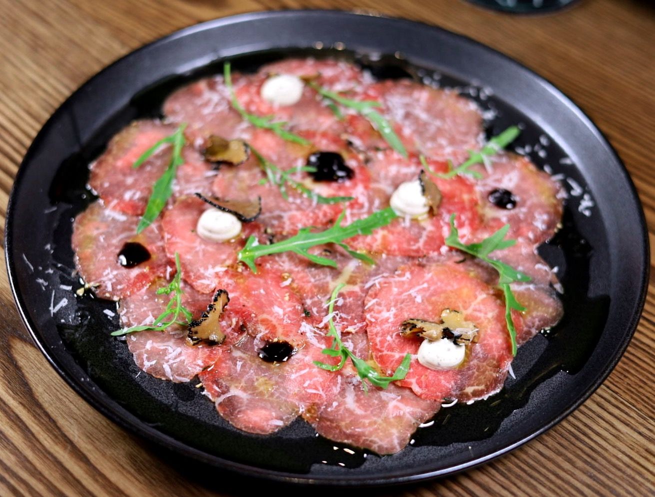 Truffle Wagyu Carpaccio | 299,000 ₫