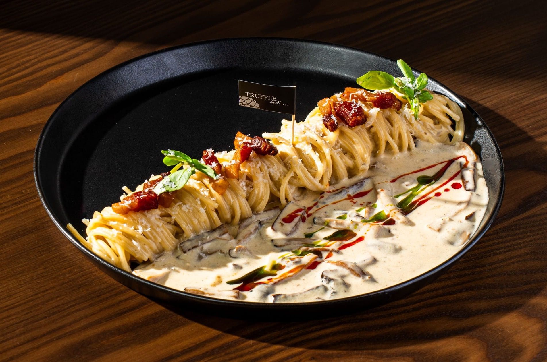 Truffle Cream Spaghetti with Crispy Guanciale | 259,000 ₫