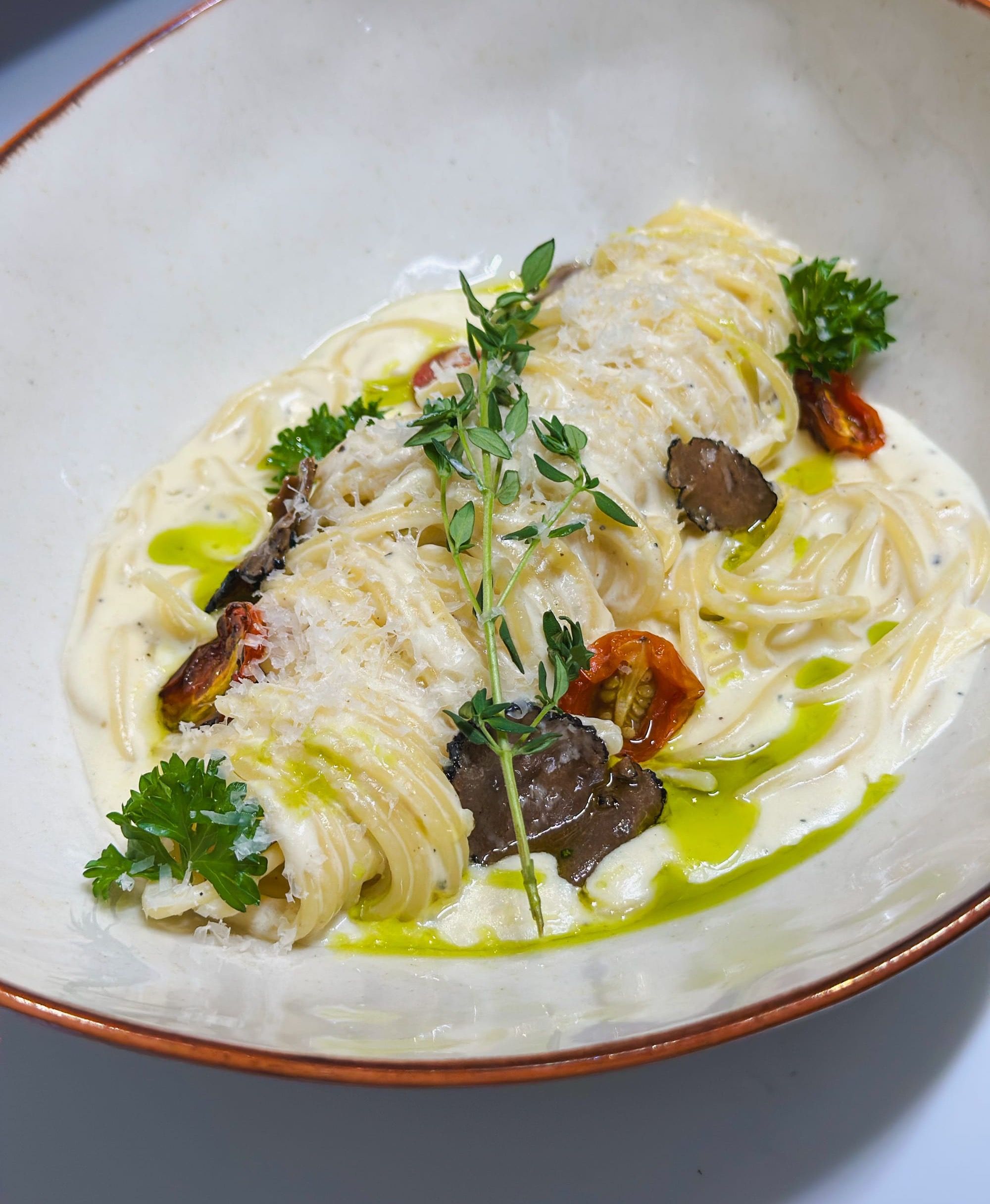 Five Cheese Spaghetti with Truffle | 259.000 ₫